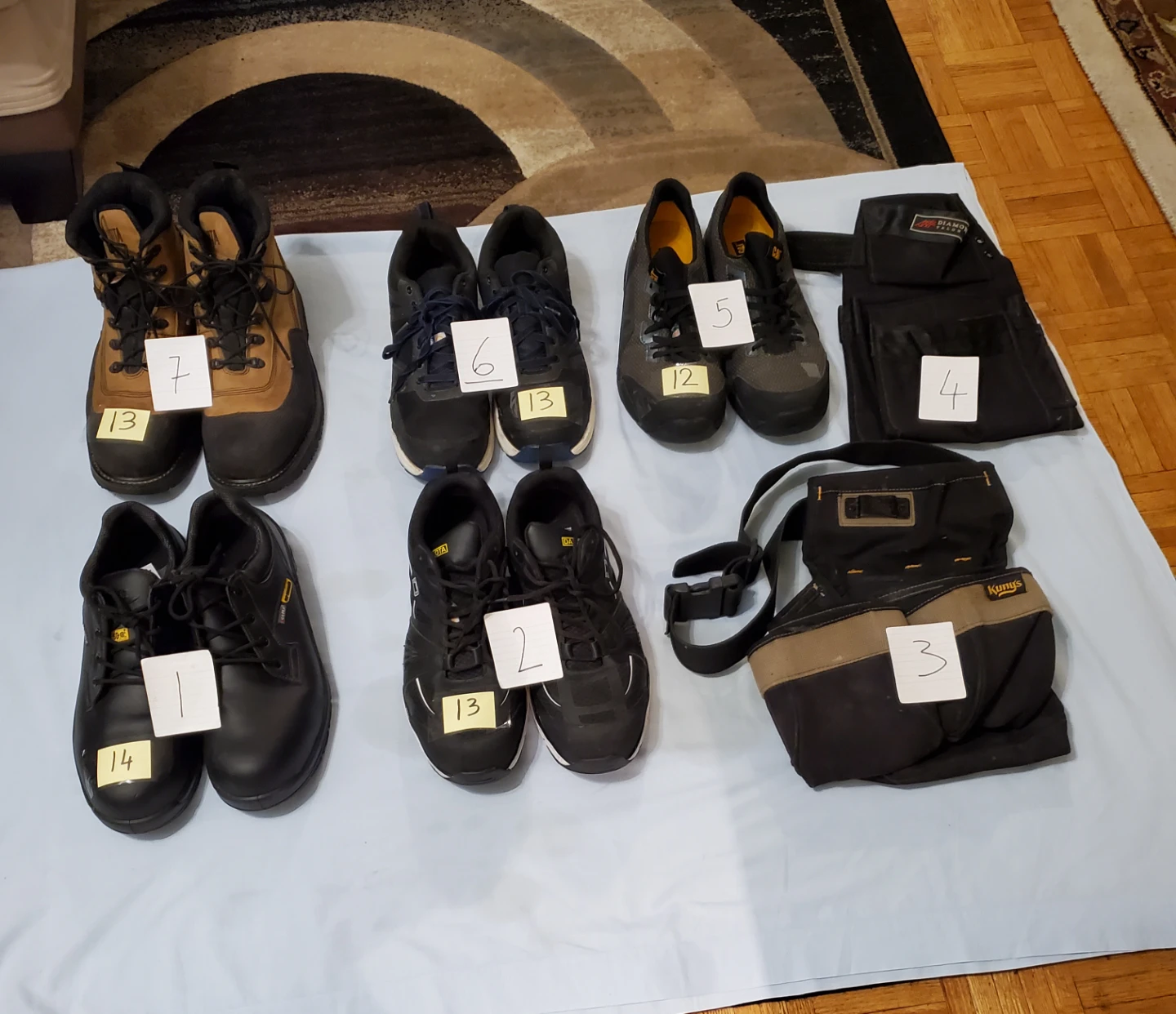 Men's  Safety Shoes, Safety Boots and Pouch