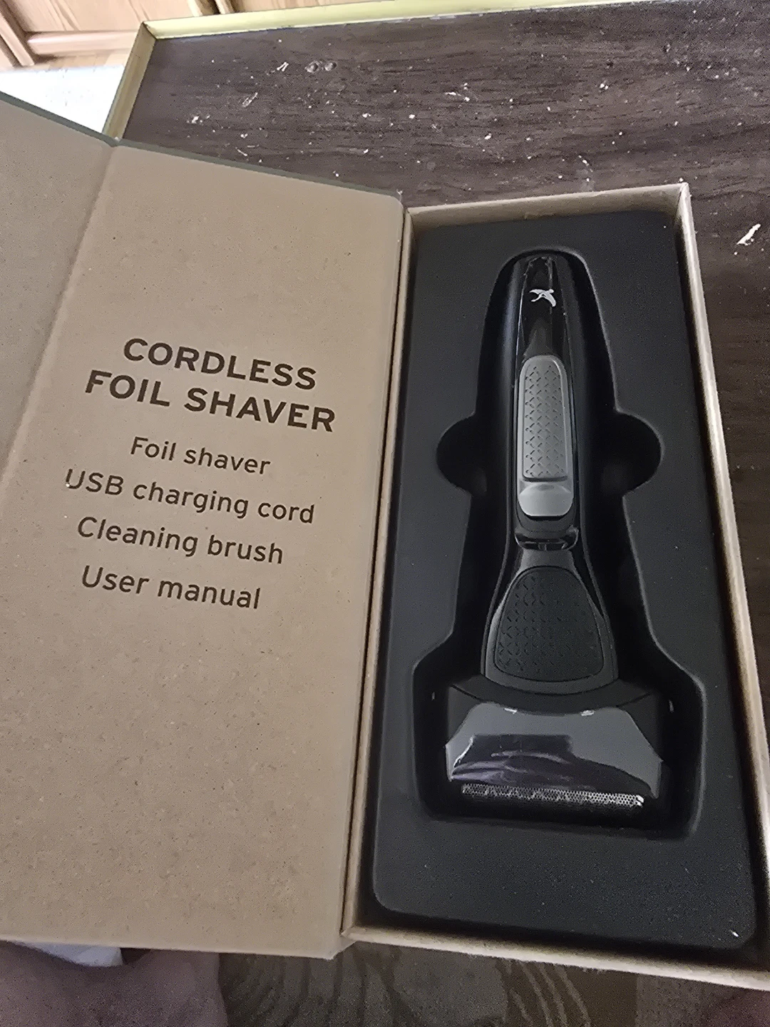 Eddie Bauer Cordless Foil Shaver - photo 3