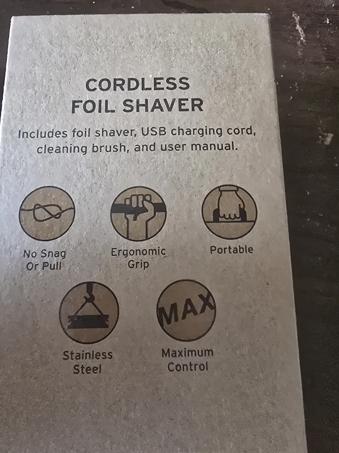 Eddie Bauer Cordless Foil Shaver - photo 4