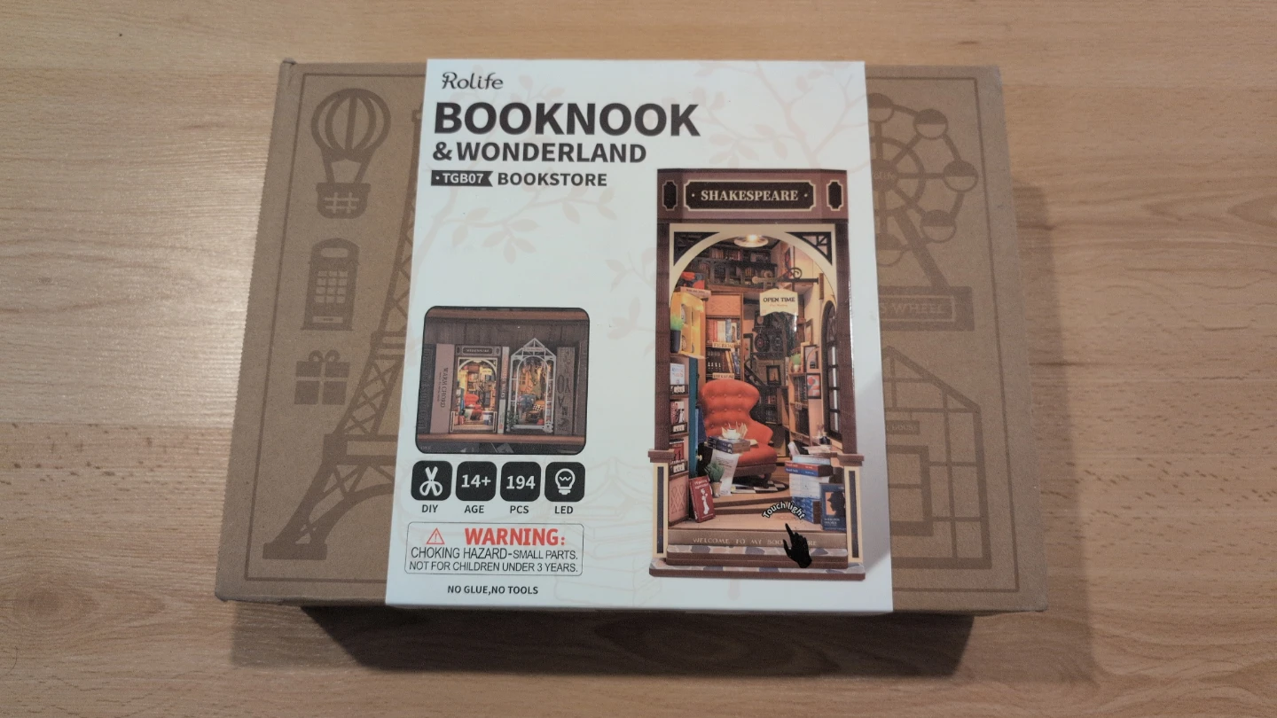 Rolife Booknook & Wonderland - Bookstore (TGB07)