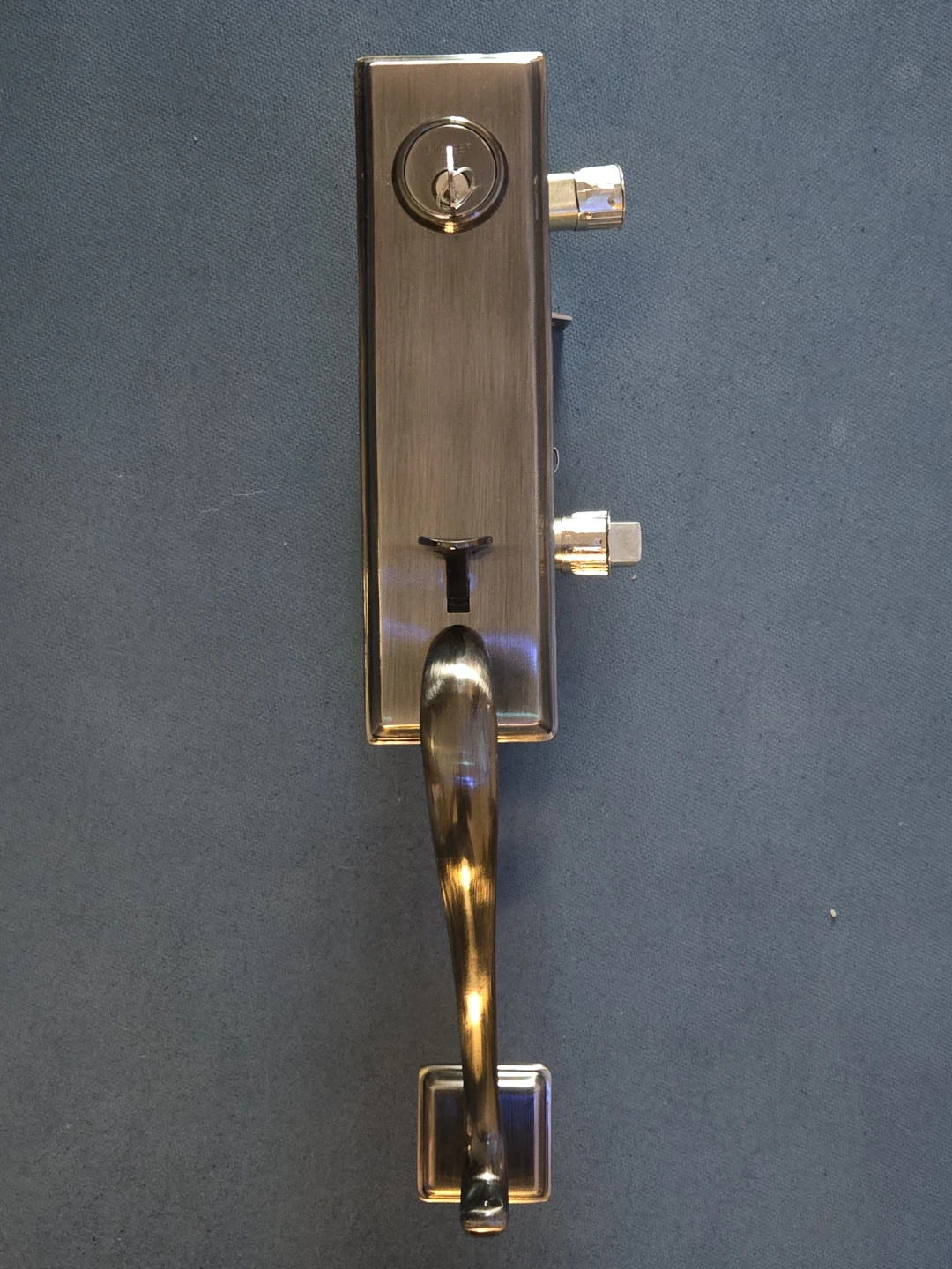 Deadbolt and gripset