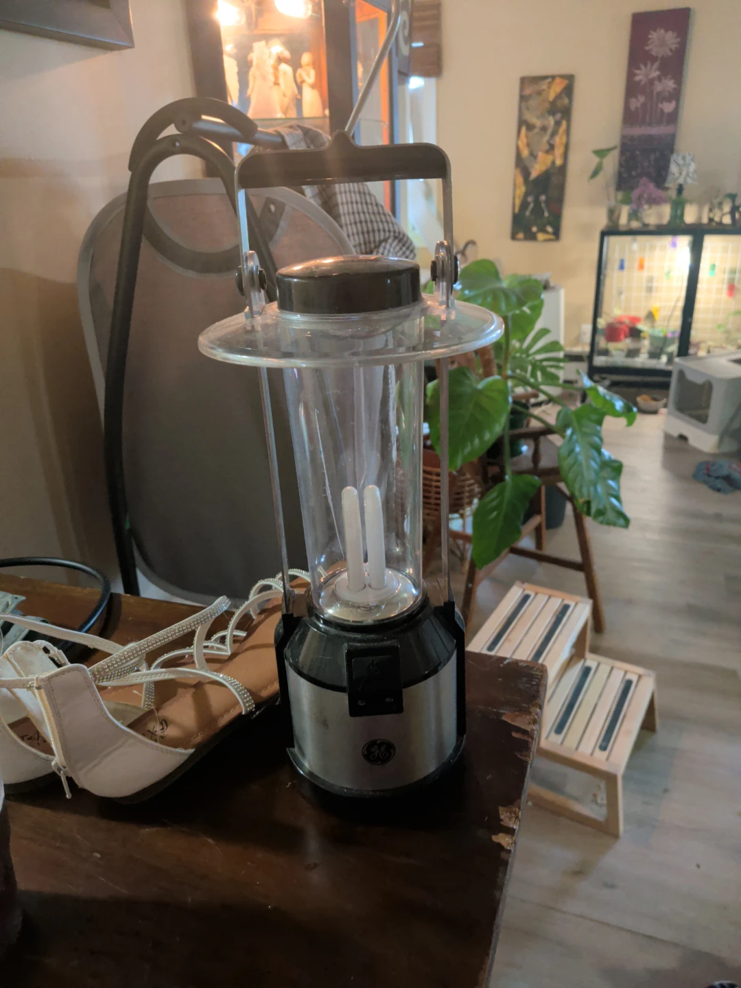 GE Camping Lantern - photo 2