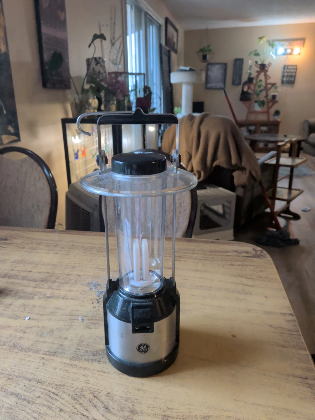 GE Camping Lantern - photo 3