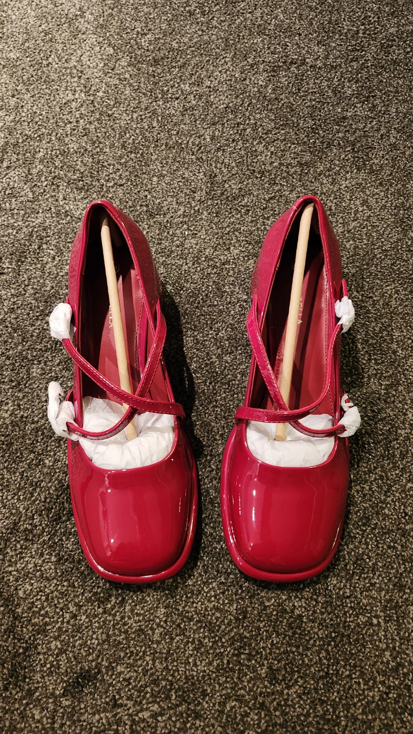 Women's Shiny Red Mary Jane Heels