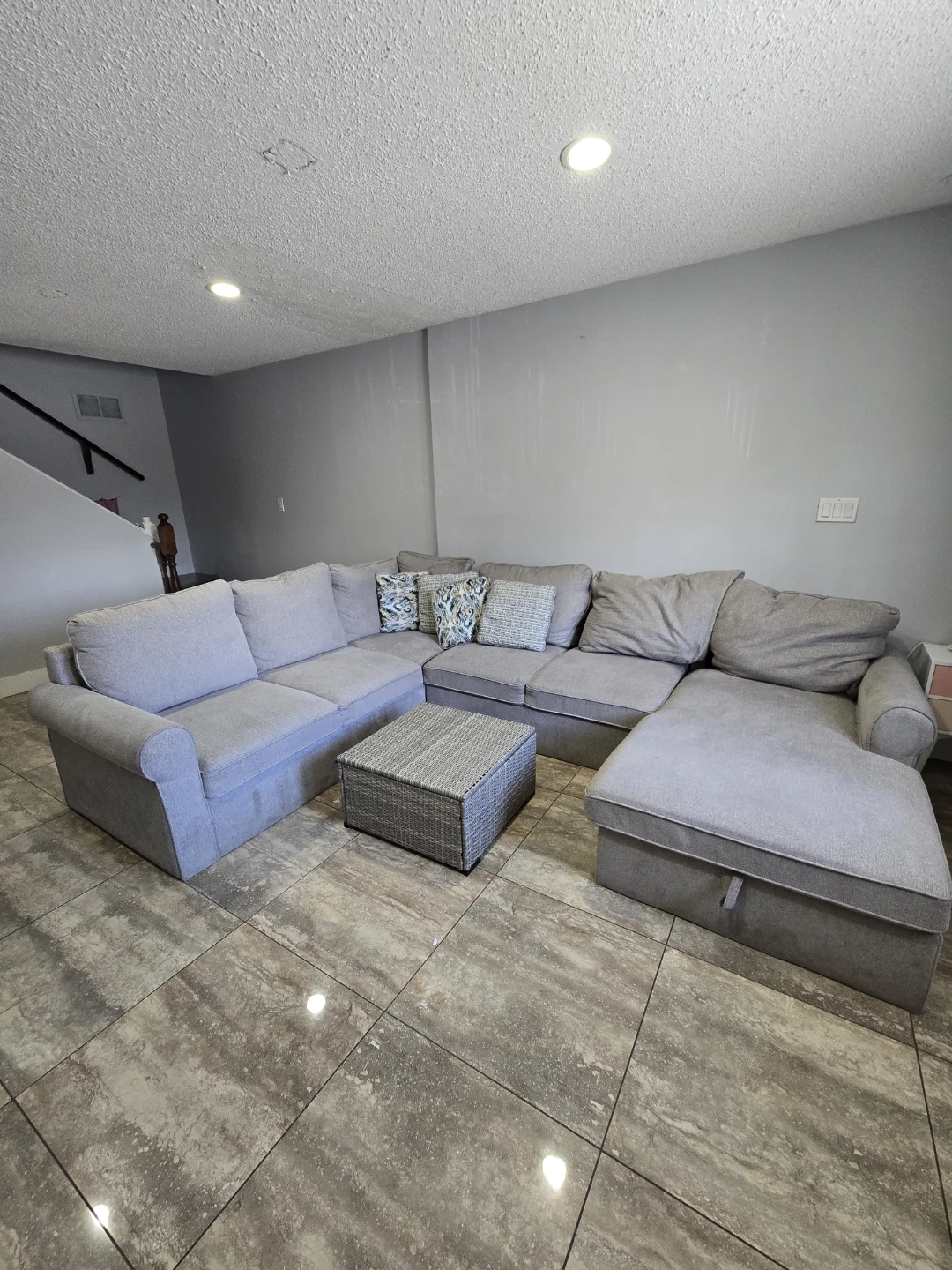 Light Grey Sectional Sofa - photo 3