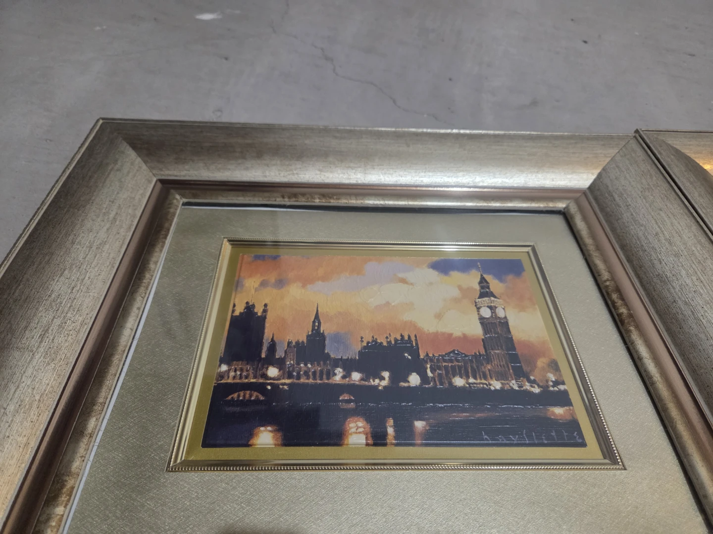 Set of 2 Framed Art Prints - London & Village Scenes - photo 3