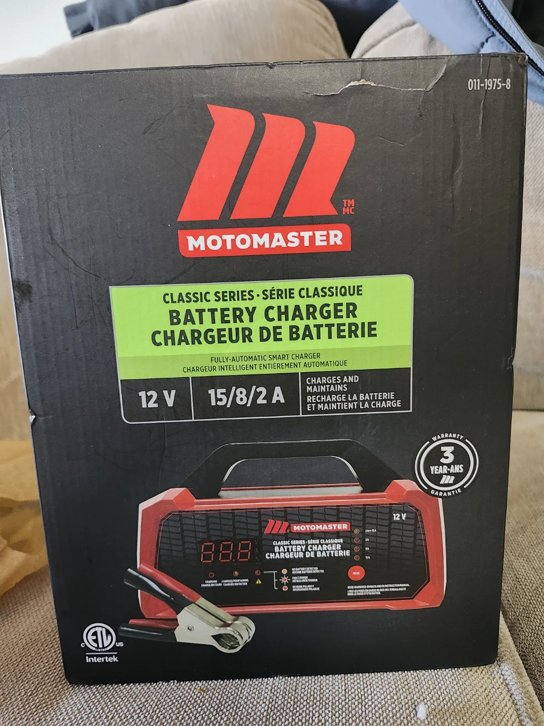Motomaster Classic Series 12V Battery Charger