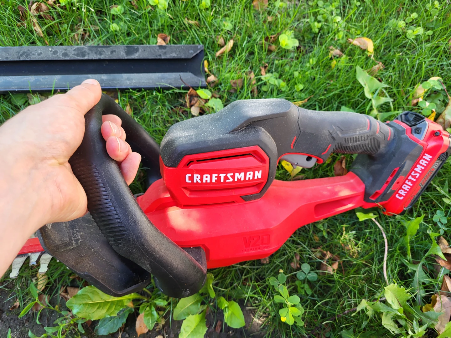 Craftsman Cordless Hedge Trimmer - photo 2