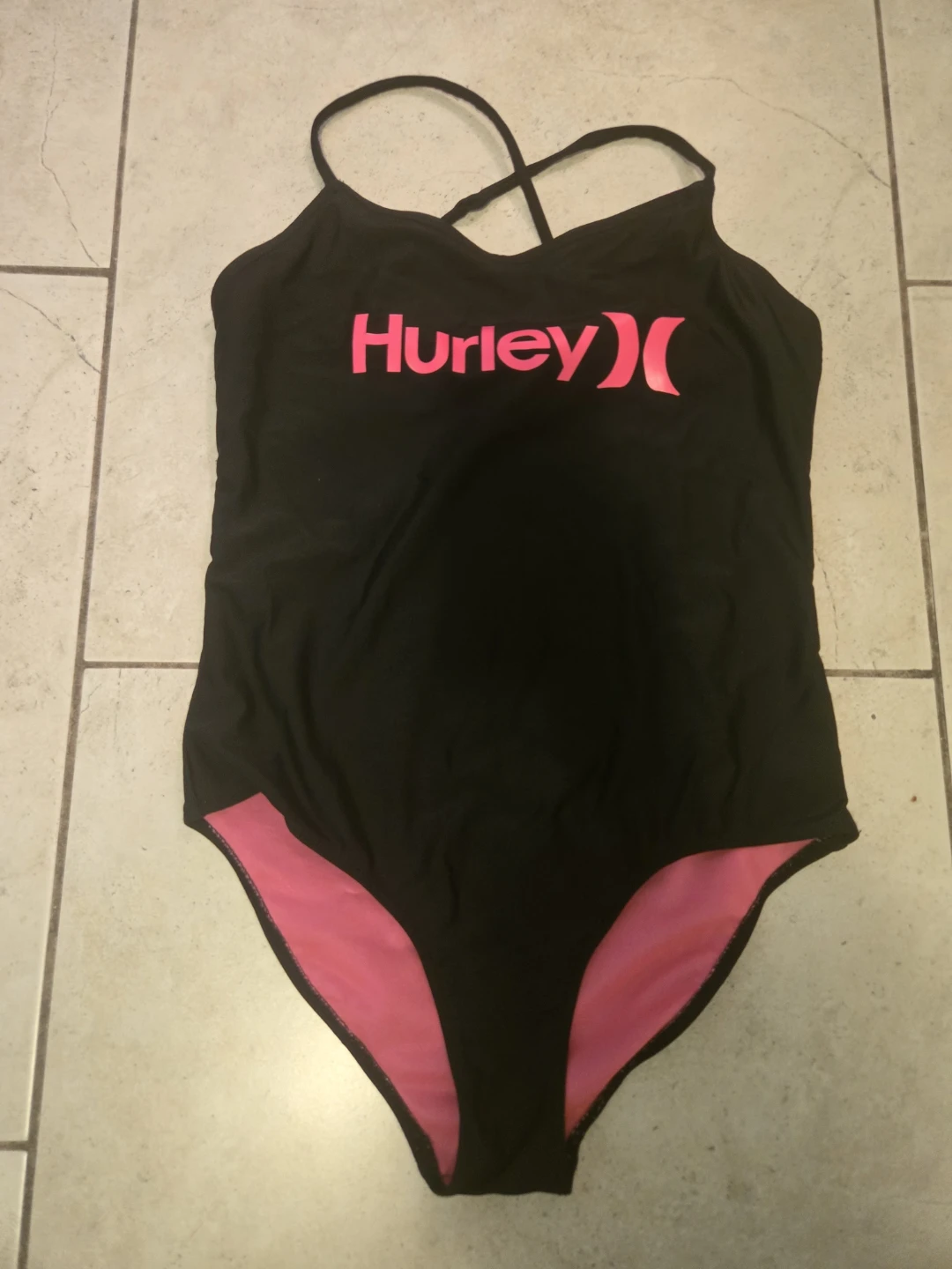 ⚽ Brand New, Never Worn Hurley Swimsuit - Black & Pink