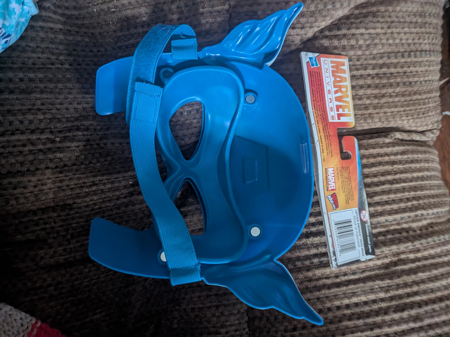 Marvel Universe Captain America Hero Mask - photo 3