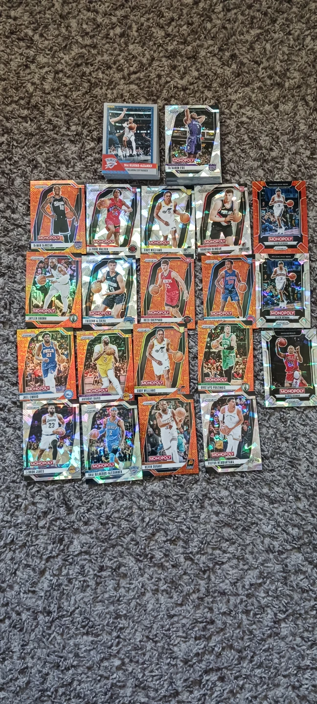 For sale some pokemon and basketball cards - photo 2