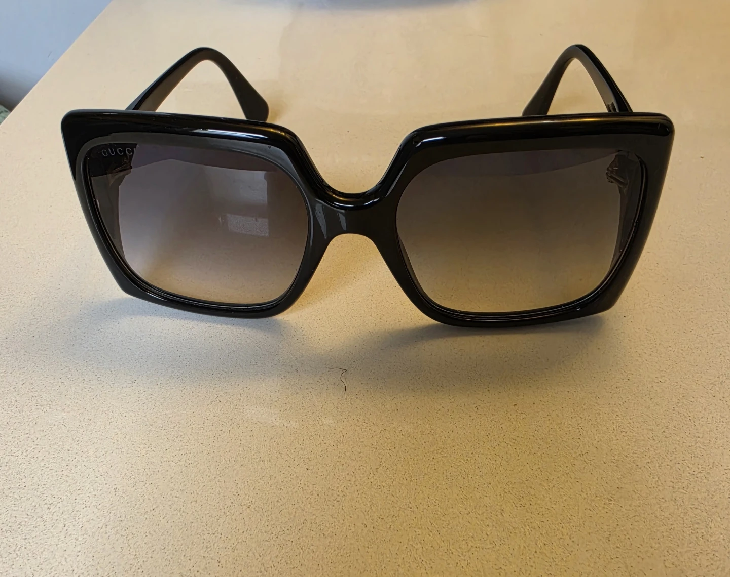 Black Gucci Sunglasses - photo 5