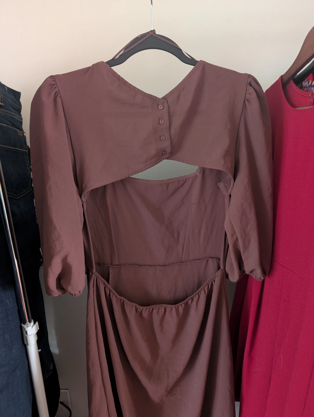 Stradivarius Brown Cutout Dress - photo 3