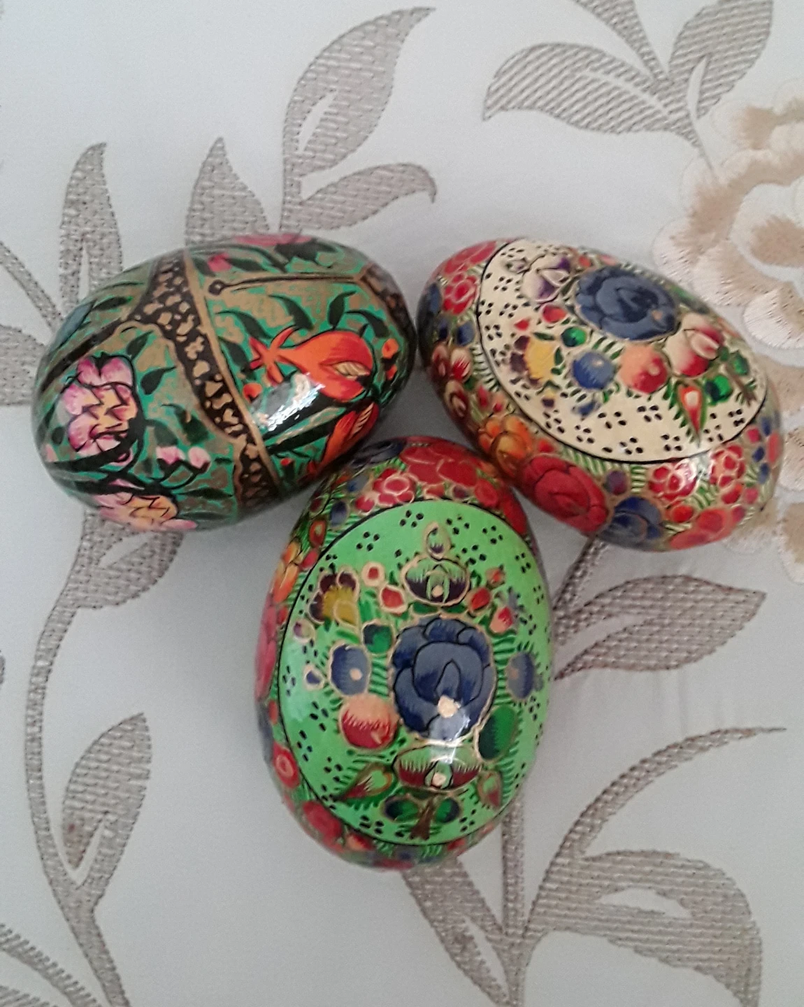 NEW SET OF 3 HAND-PAINTED DECORATIVE  EASTER EGGS