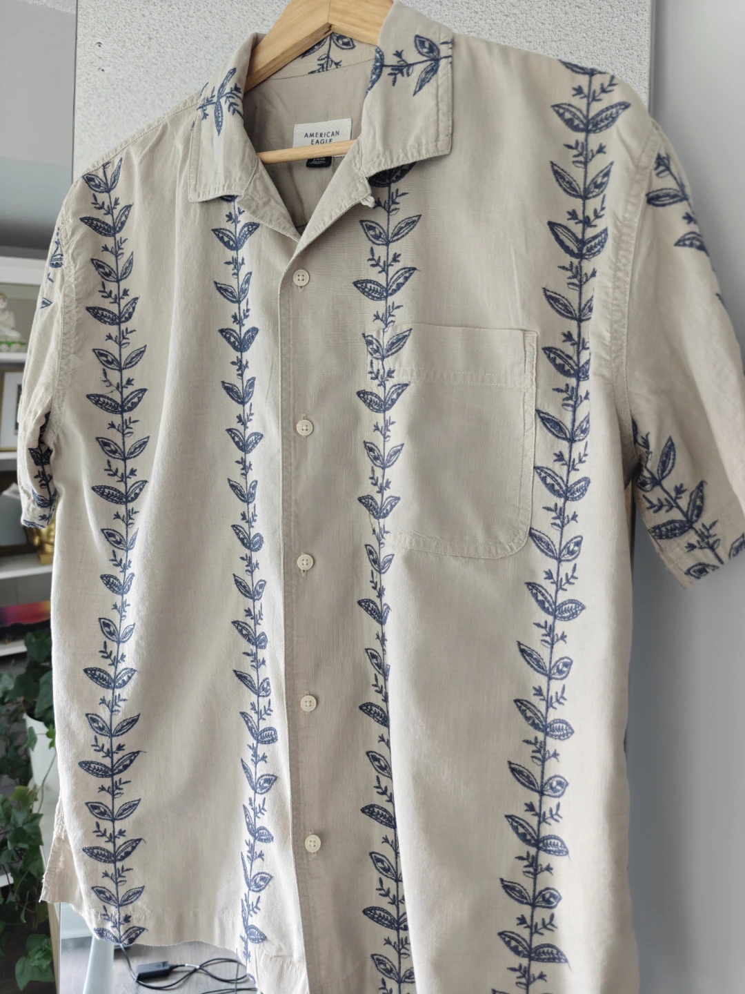 American Eagle Button Down Shirt w/ embroidery - Small
