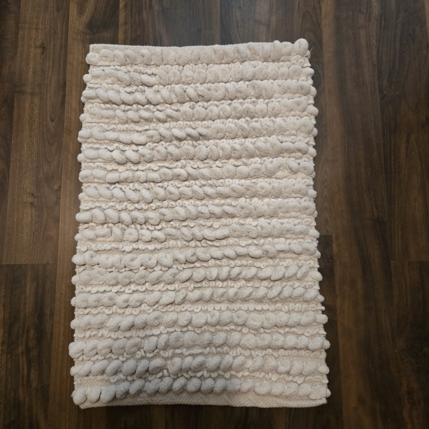 WhiteTextured Bath Mat