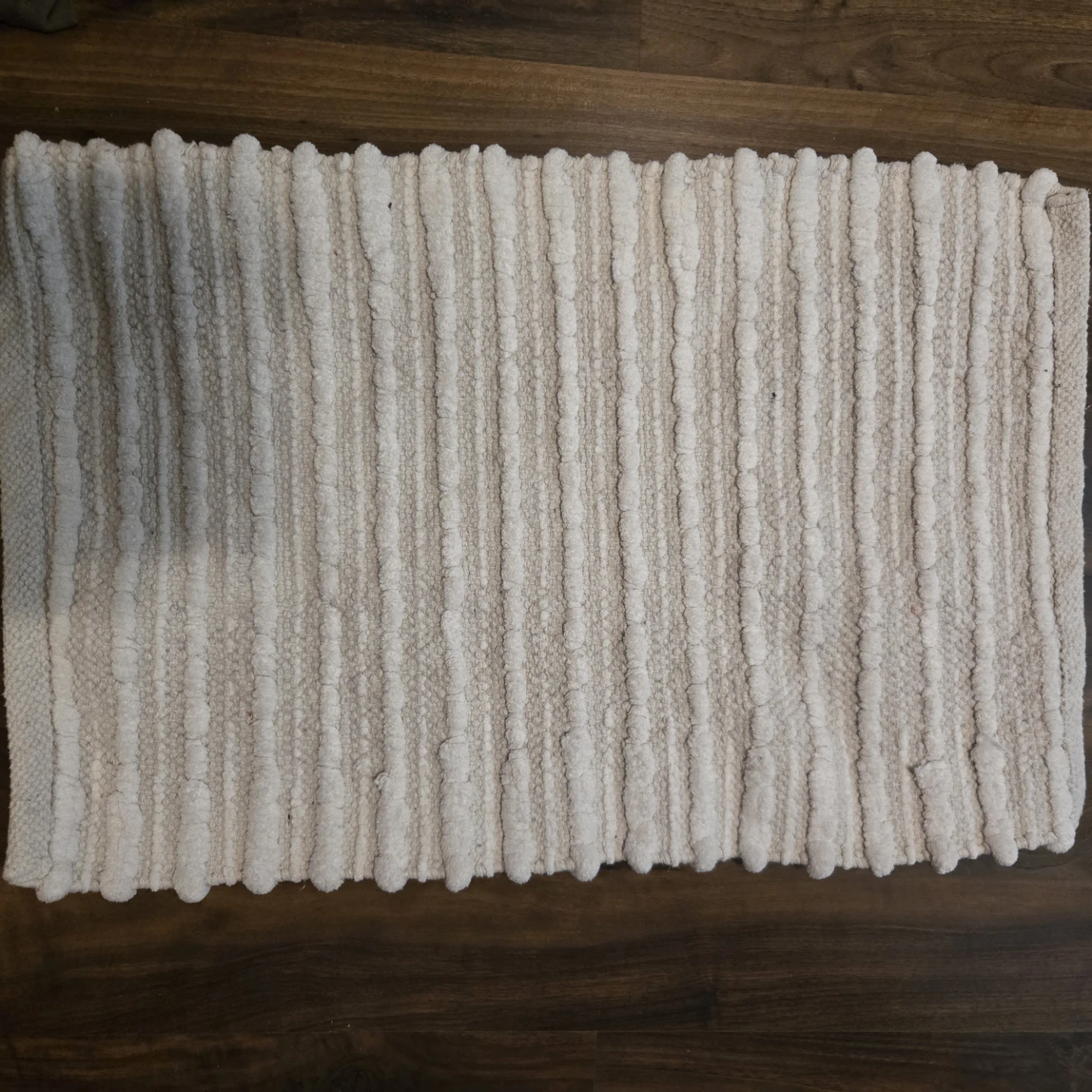 WhiteTextured Bath Mat - photo 3