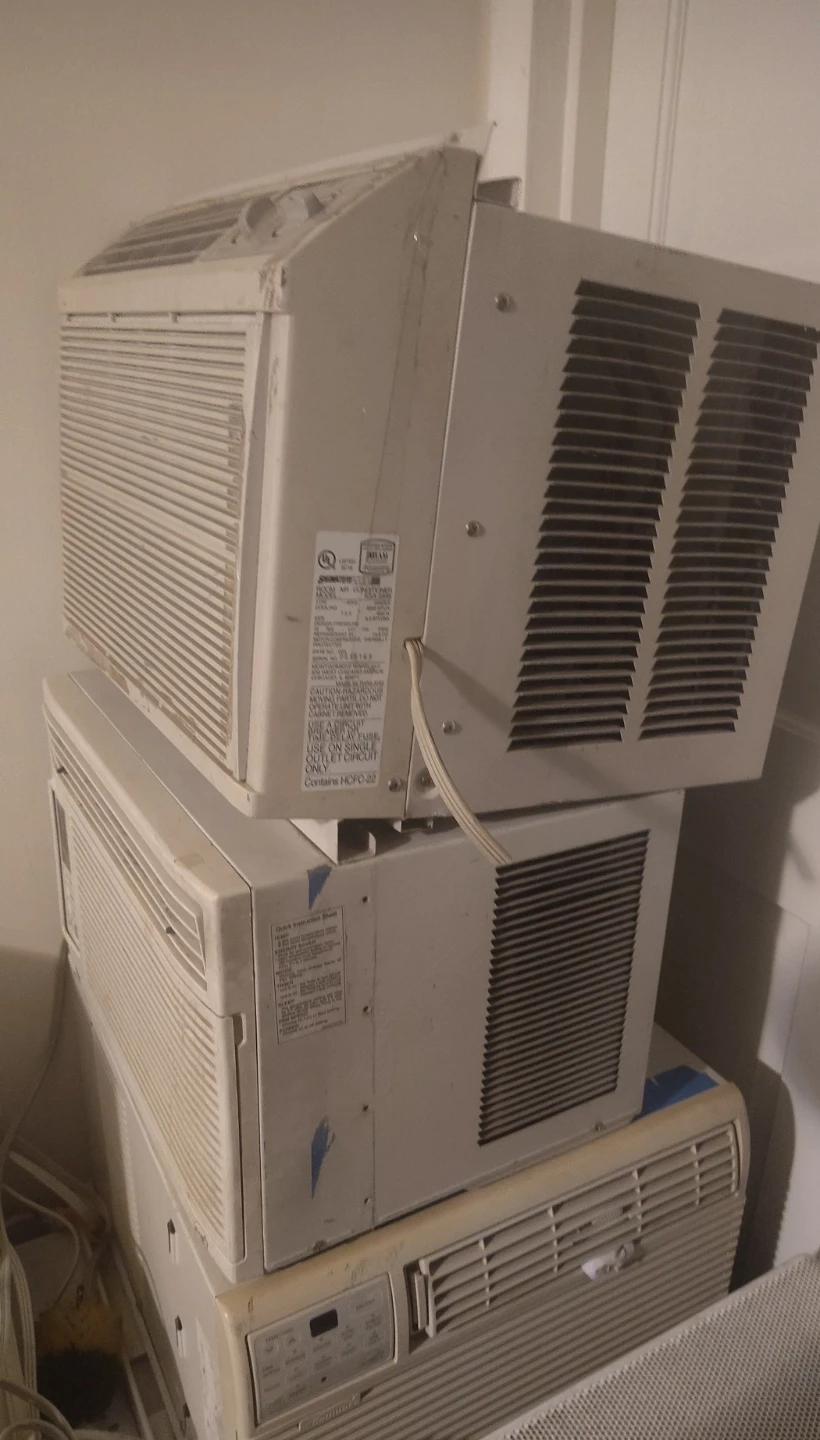 Window Air Conditioner Units (3)