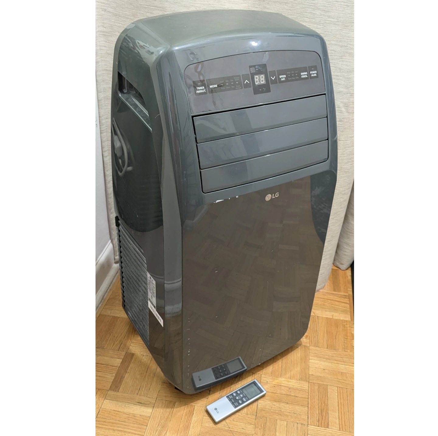 PRICE FIRM! LG 12,000 BTU 3-in-1 Portable Air Conditioner AC+Rem