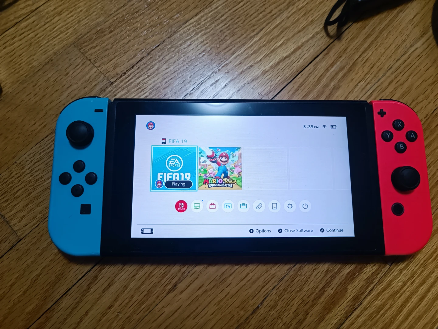 Nintendo Switch Console with FIFA 19 and Accessories - photo 3