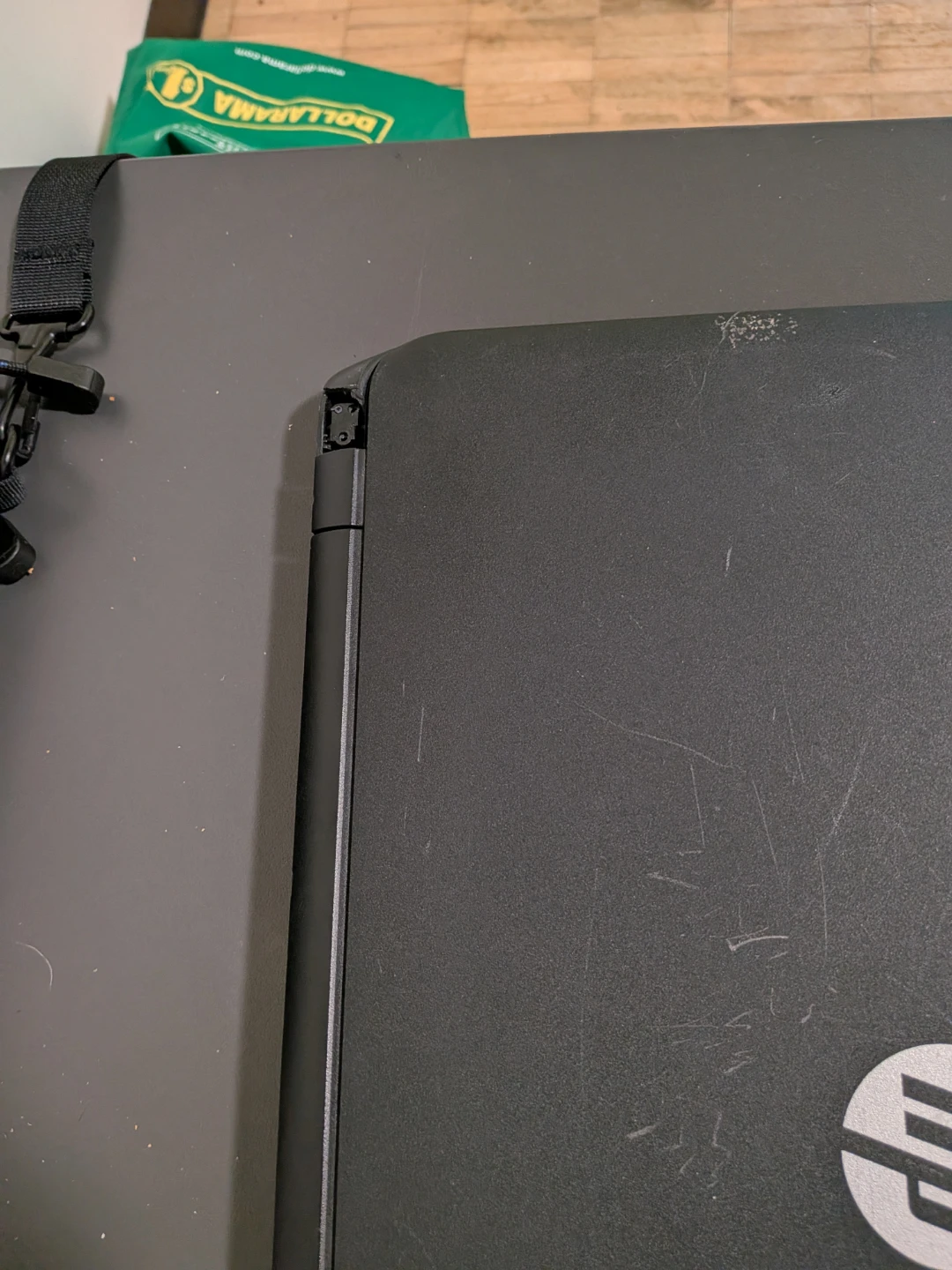 Hp15 notebook windows 8. 500 GB hard drive. 4. Gigs of RAM - photo 3