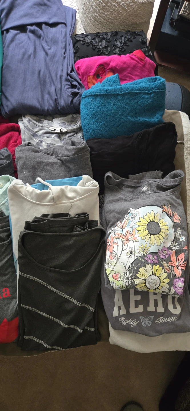 Assorted Women's Clothing Bundle - photo 2