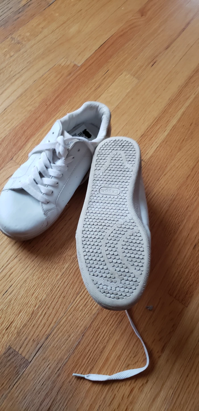 White low-top sneakers - photo 4