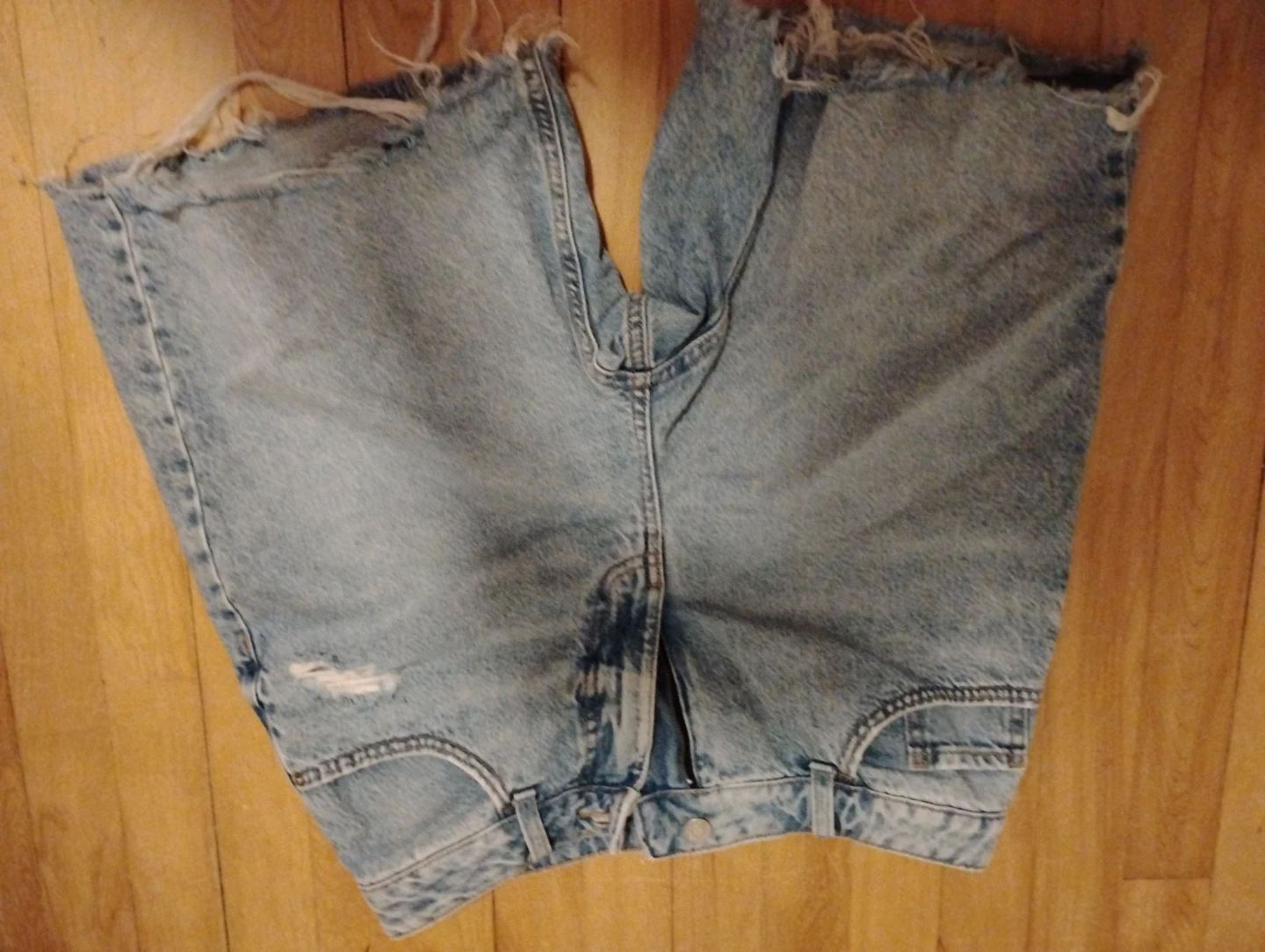 Hand painted wash proofed demo-kun jean shorts - photo 2
