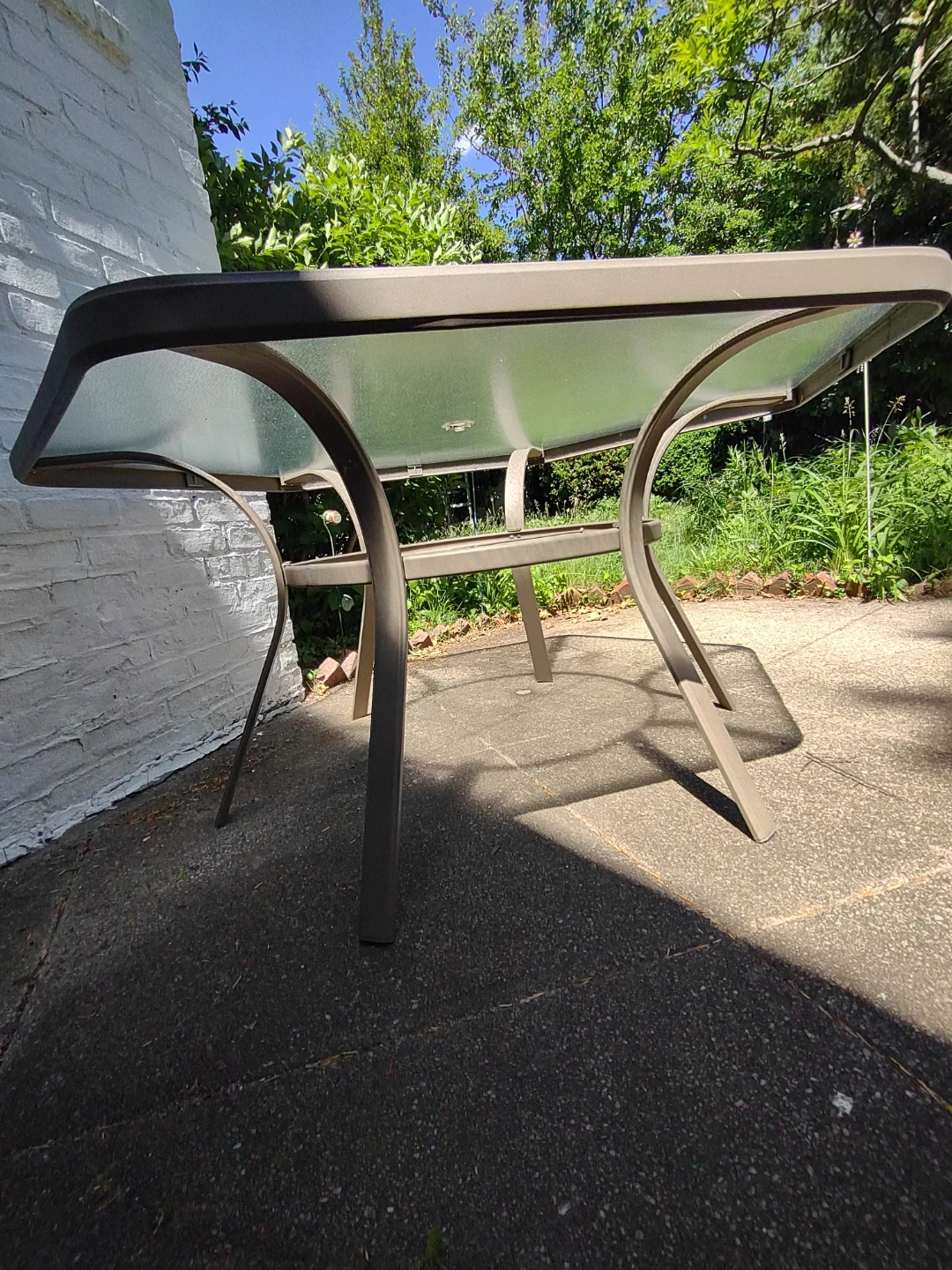Outdoor/Patio table w/umbrella - photo 3