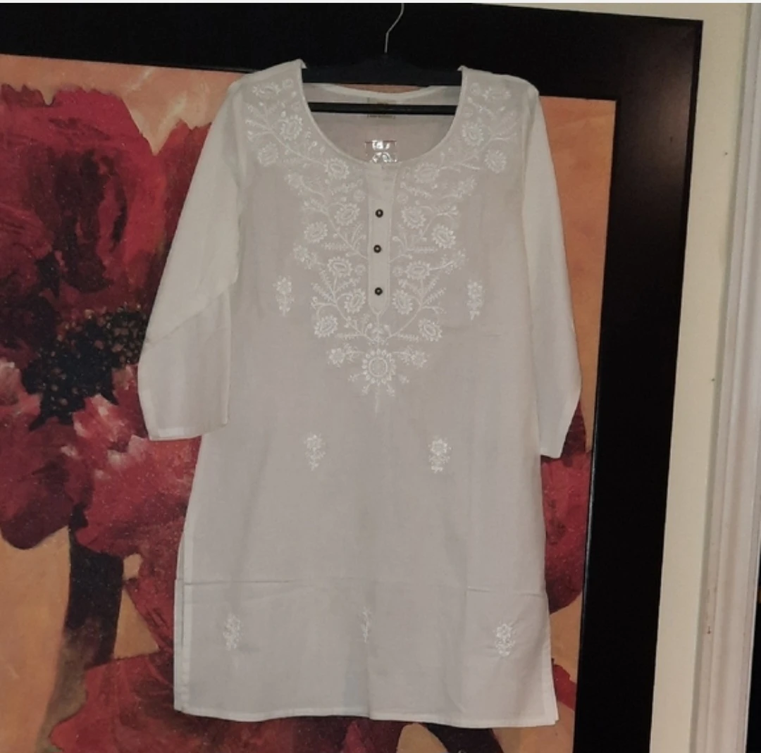 NAV JEEWAN White Embroidered Top S-38