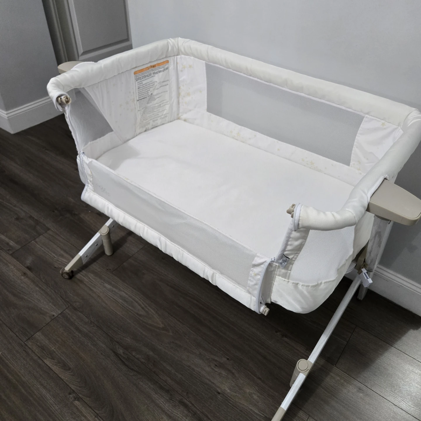 Evolur Bassinet Bedside Sleeper - photo 3