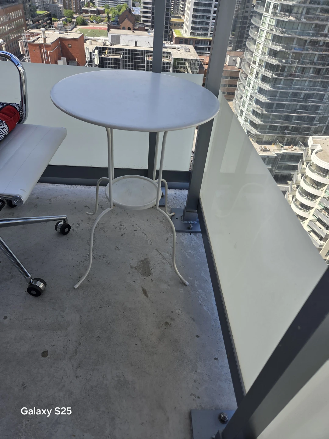 White Round Bistro Table - photo 4