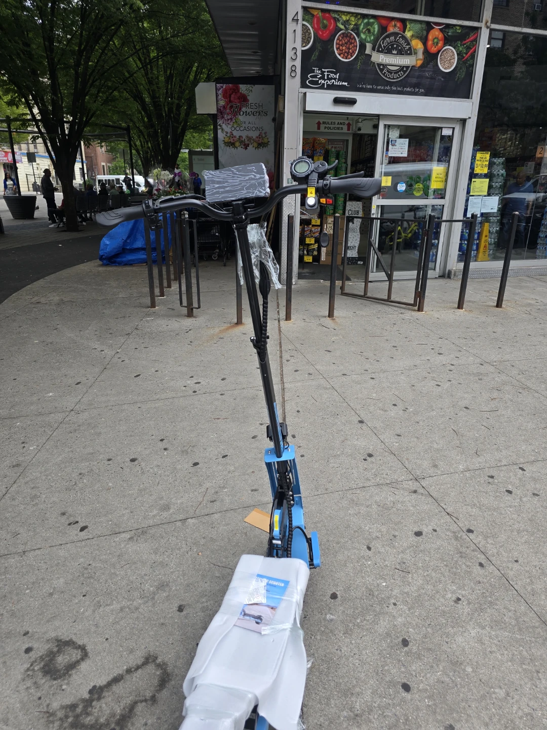 Blue Electric Scooter GT08 - photo 2