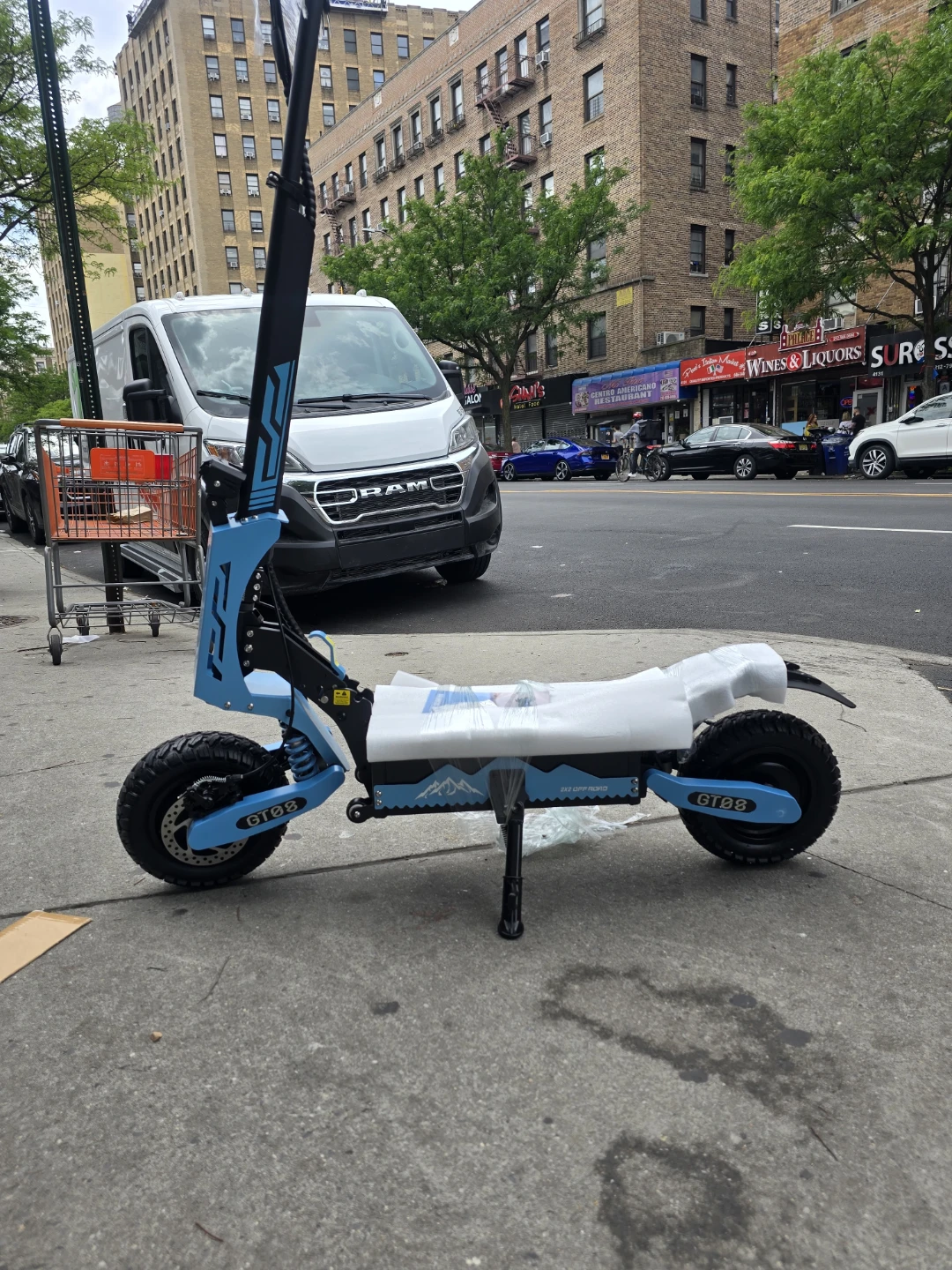 Blue Electric Scooter GT08 - photo 3