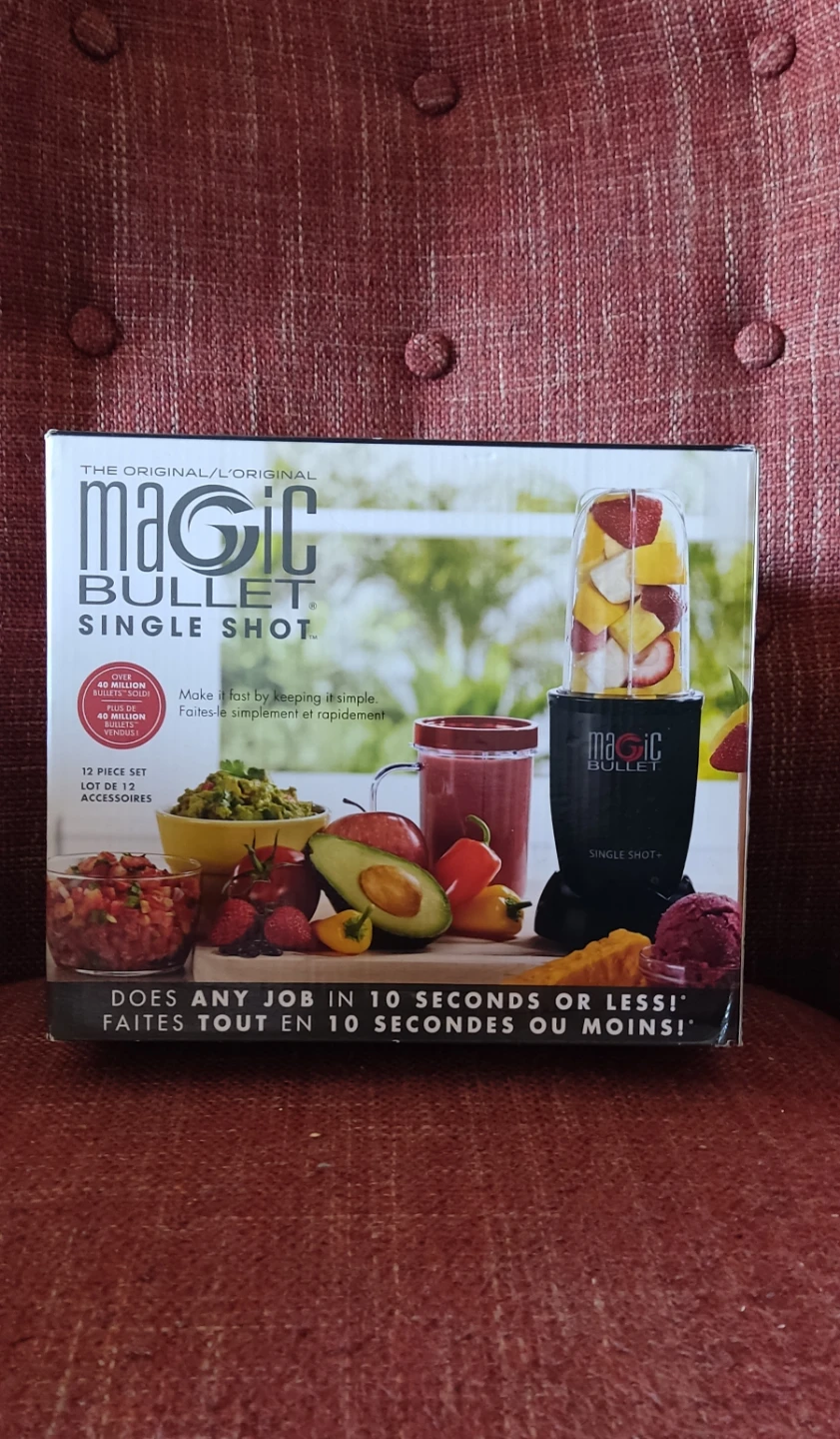 Never Used - Magic Bullet Single Shot 12 Piece Set