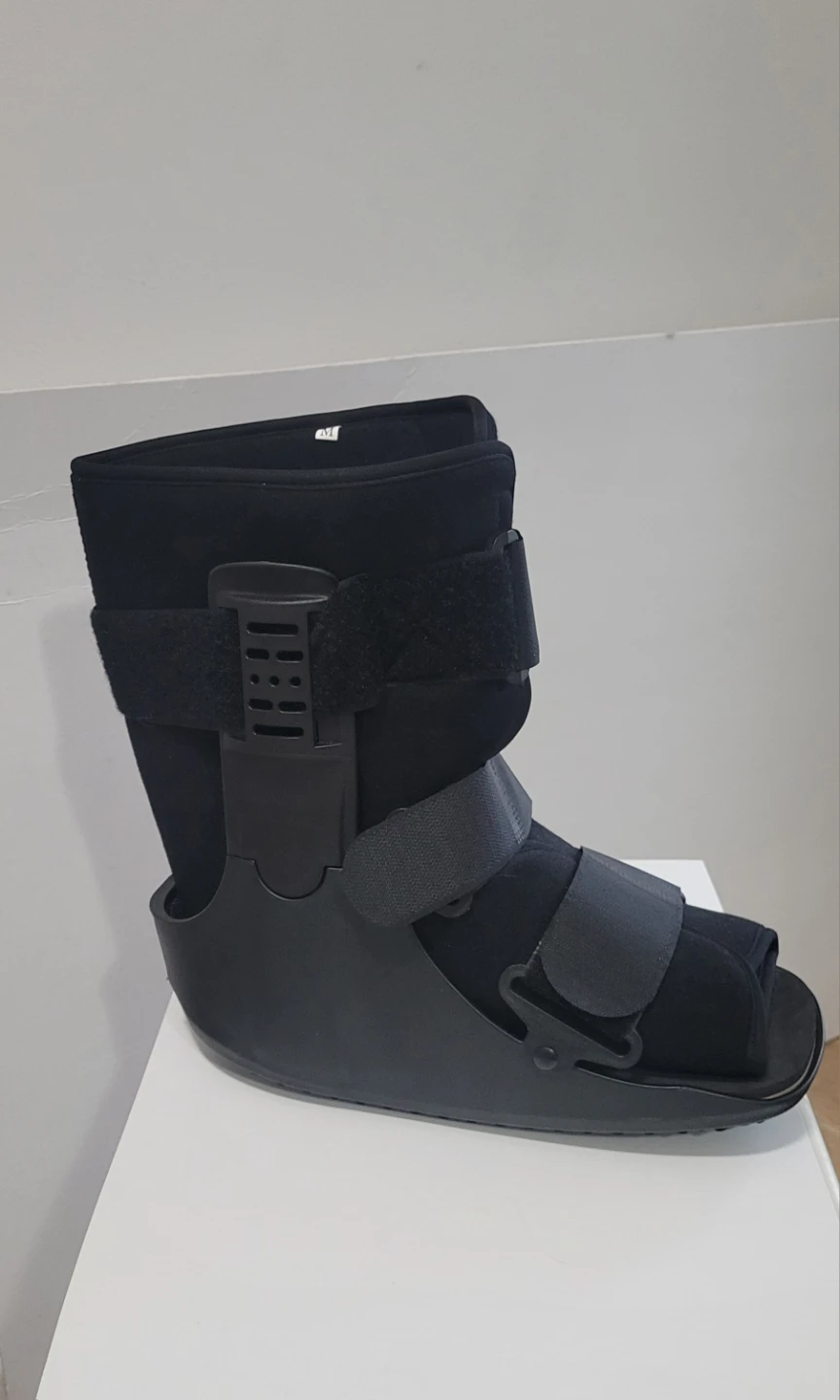 Medical Short Walking Boot - Medium