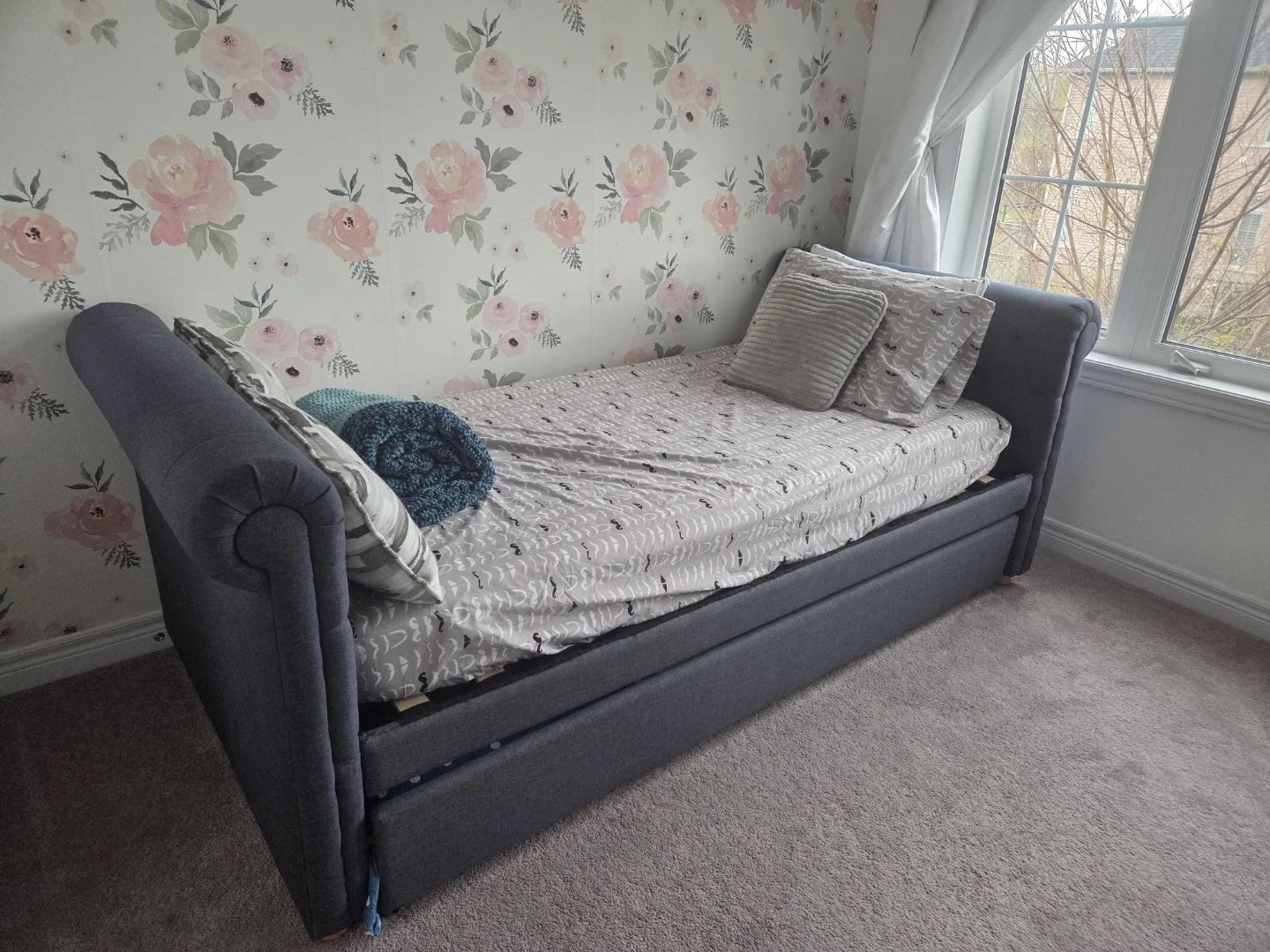 Grey Sleigh Daybed with Trundle