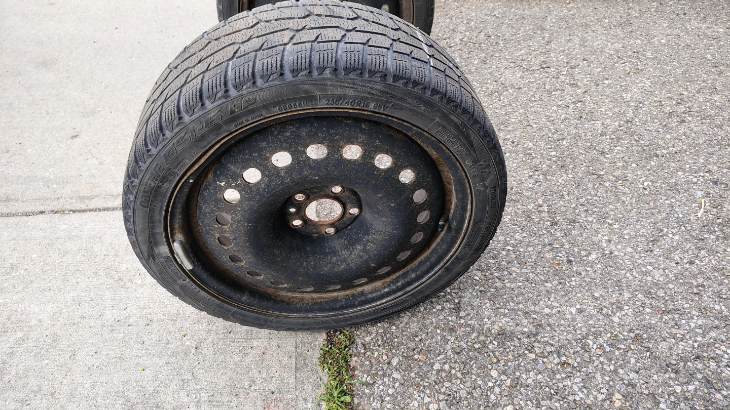 Set of 4 Winter Tires with Rims - photo 4
