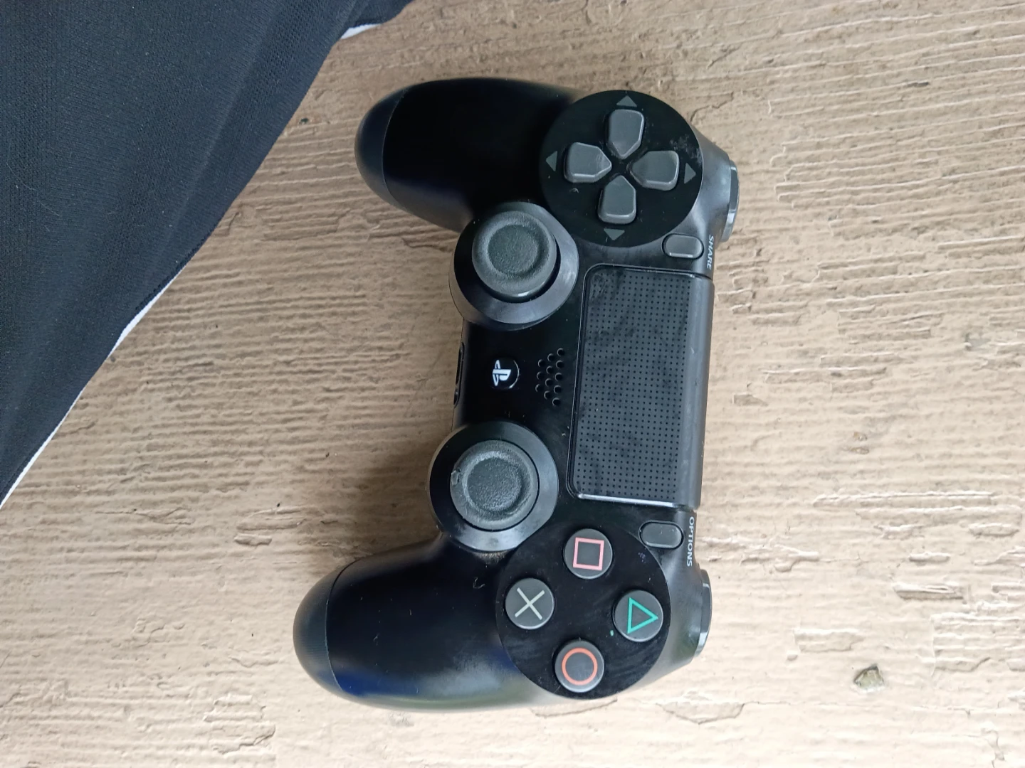 Sony PlayStation 4 DualShock 4 Wireless Controller - photo 2