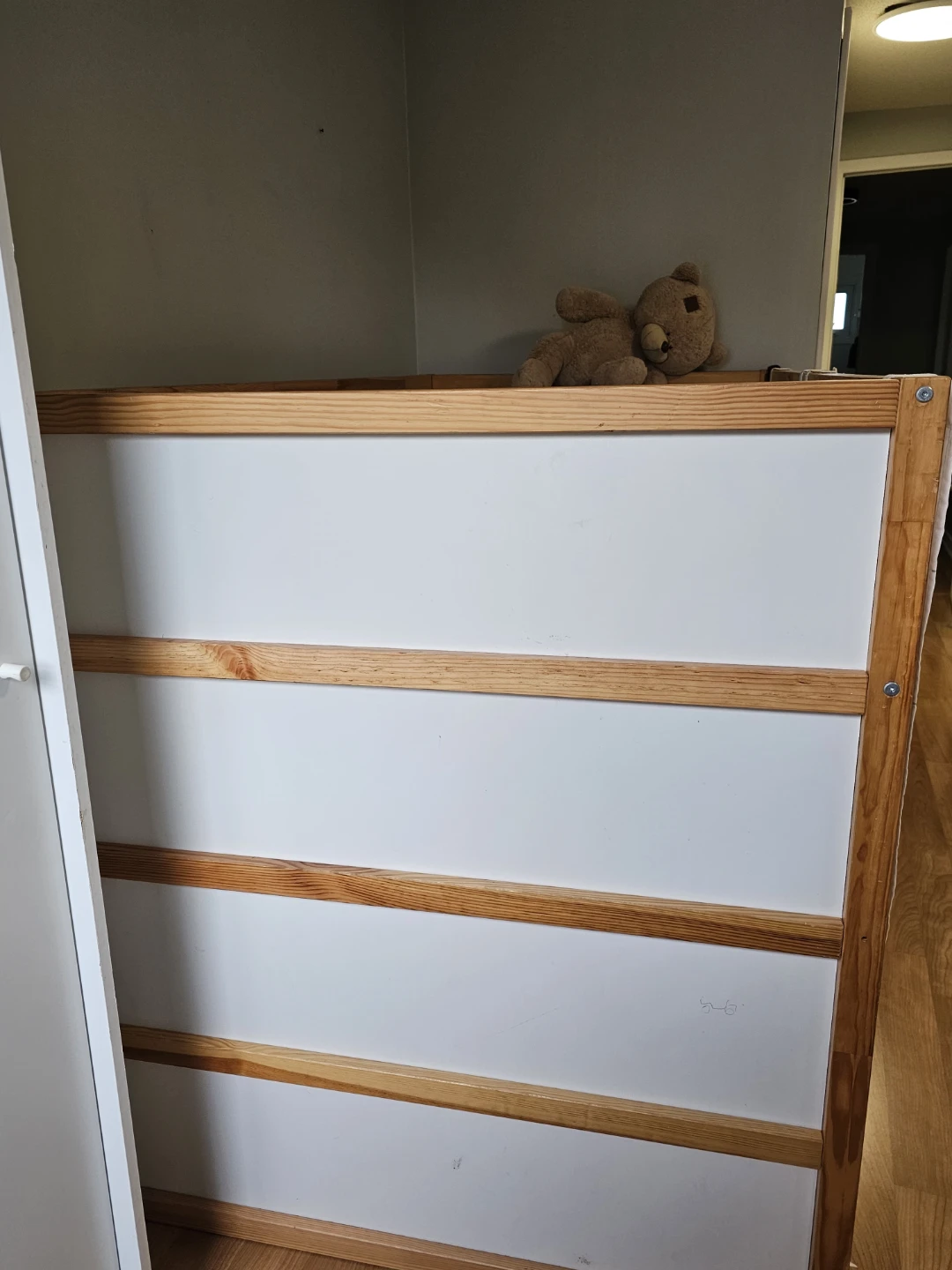 IKEA reversible kid Bed frame - photo 3