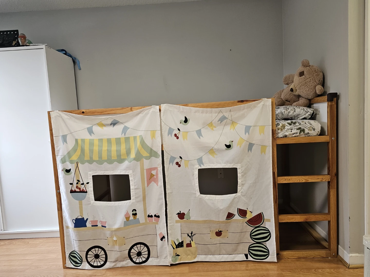 IKEA reversible kid Bed frame - photo 4