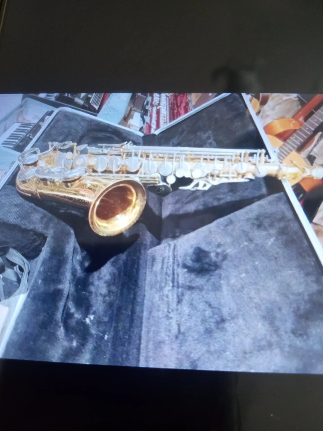 Saxophone - photo 3