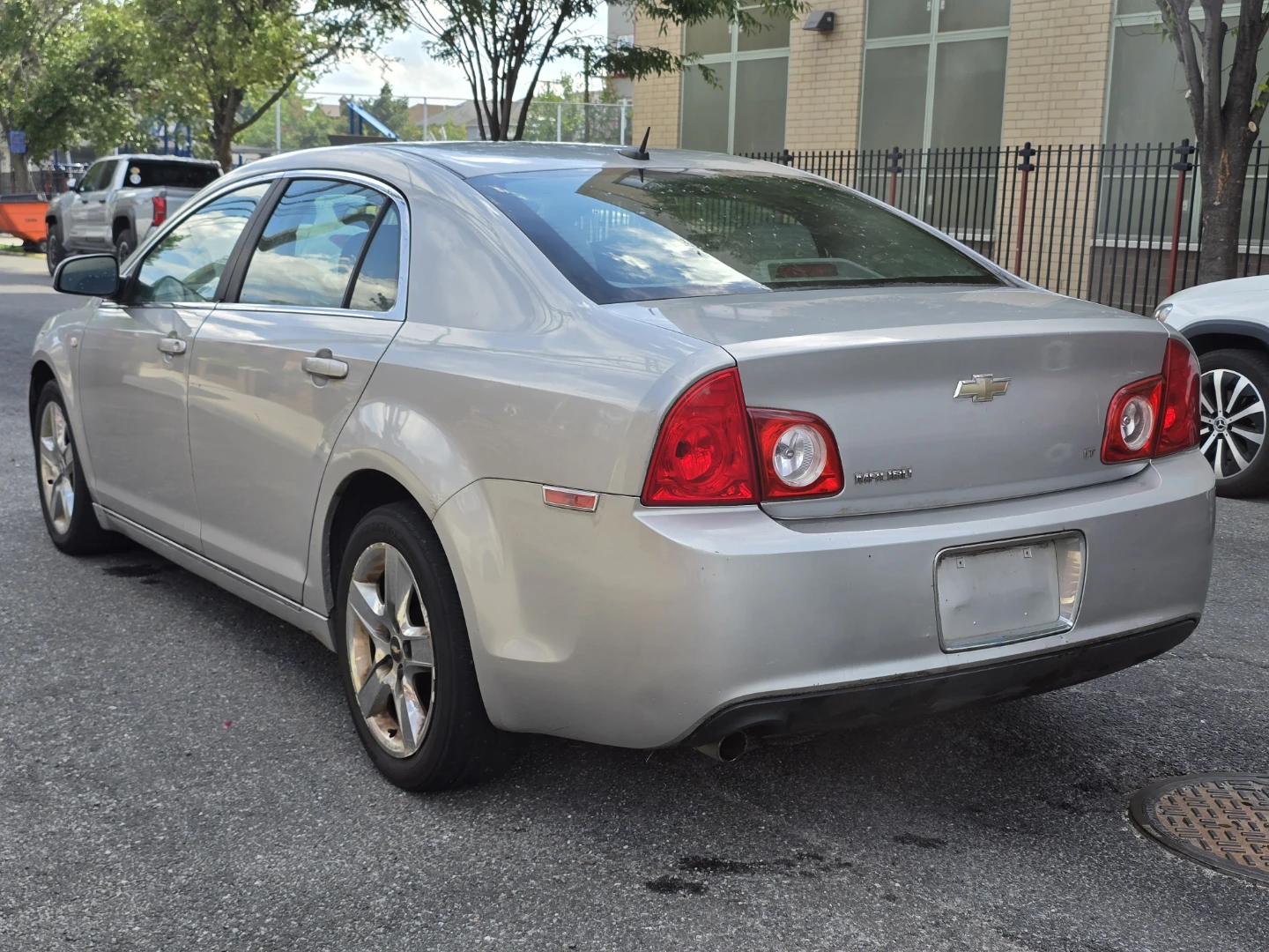 2008 Chevrolet Malibu Sedan - photo 3