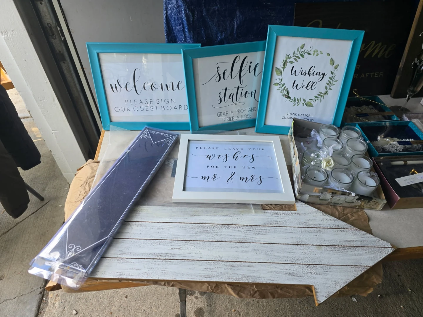Wedding Decor and Supplies Bundle - photo 4