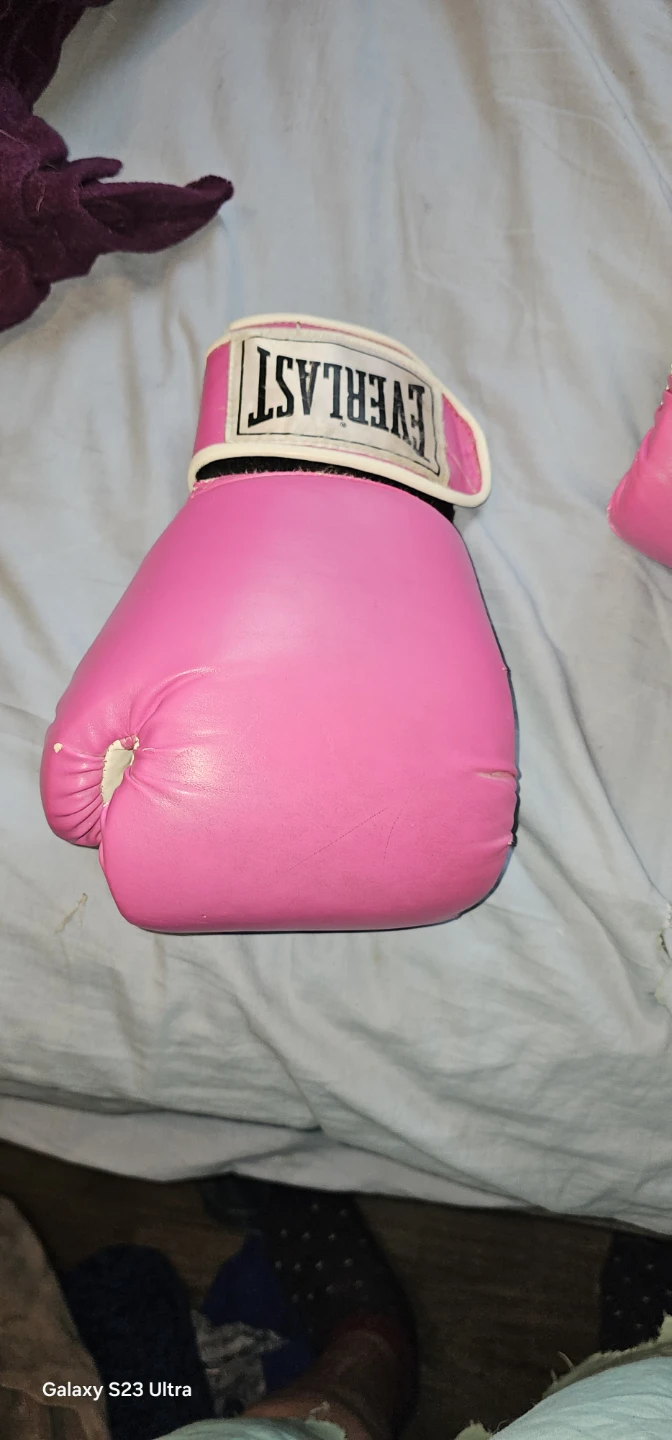 Everlast Pink Boxing Gloves - Size 12 - photo 2