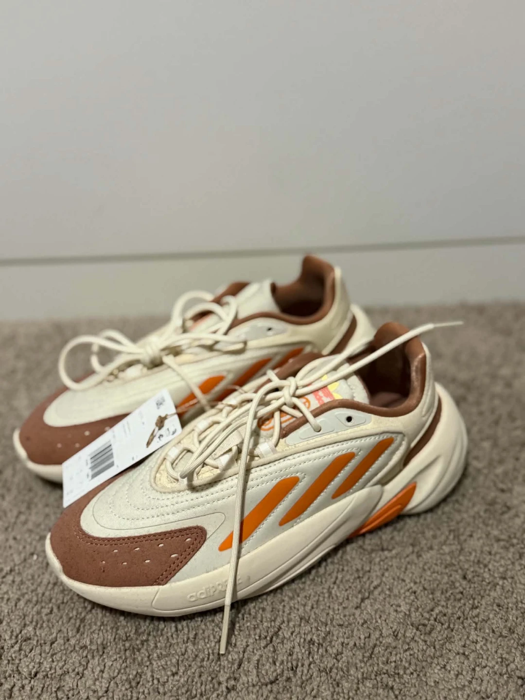 Adidas shoes - photo 3