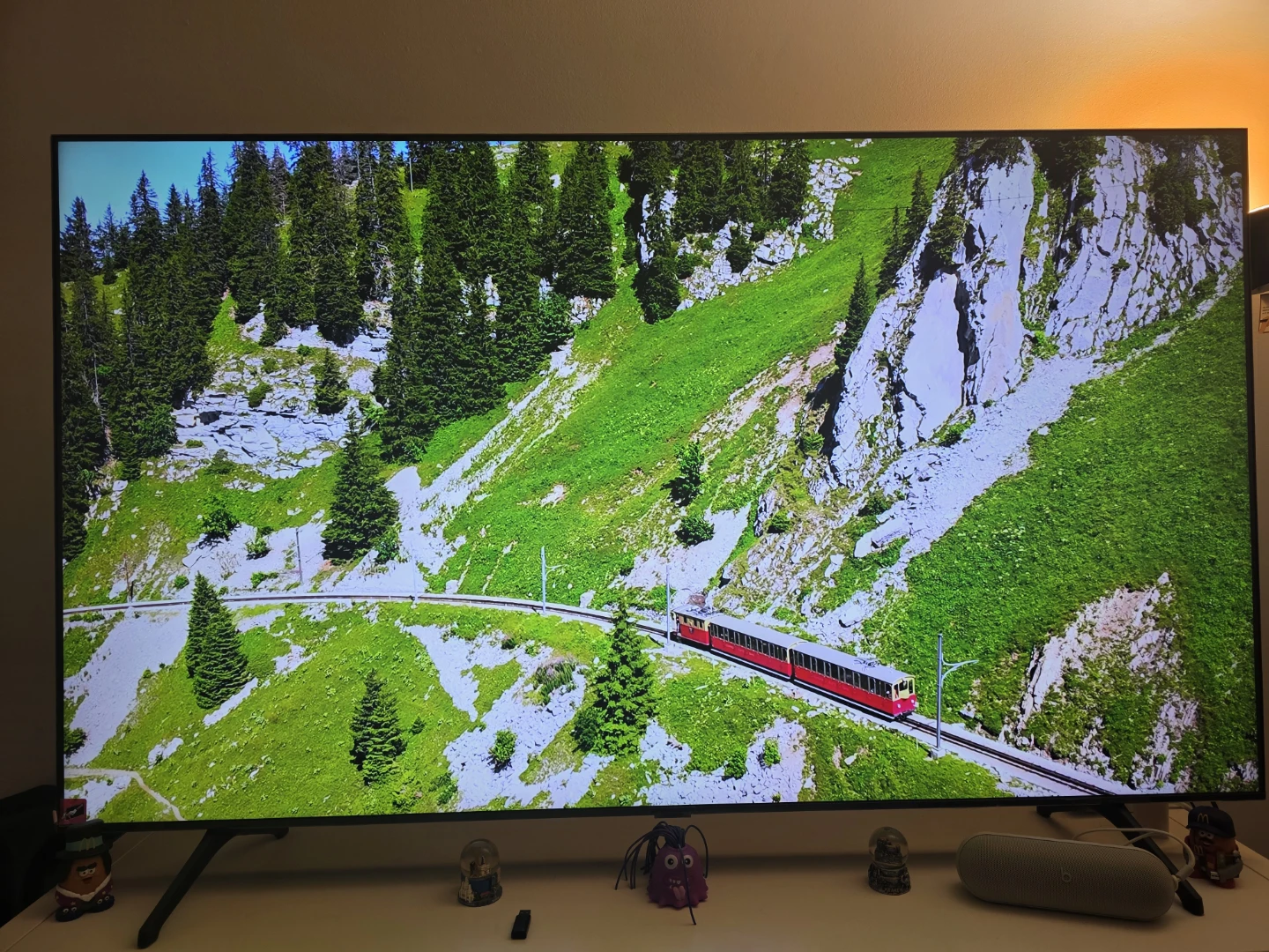 Samsung UN65TU690T TV for sale  +  TV stand. - photo 4