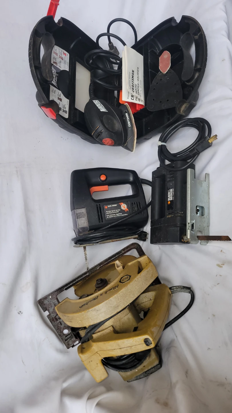 TOOLS; Inflate-All 12V QuickPump, B&D Jig Saw, sander - photo 5