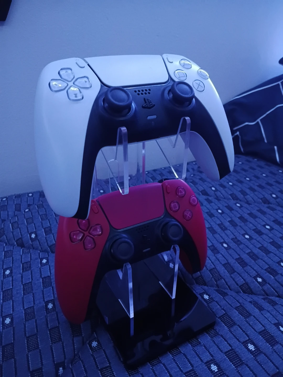 Dual Controller Stand for PS5 - photo 2