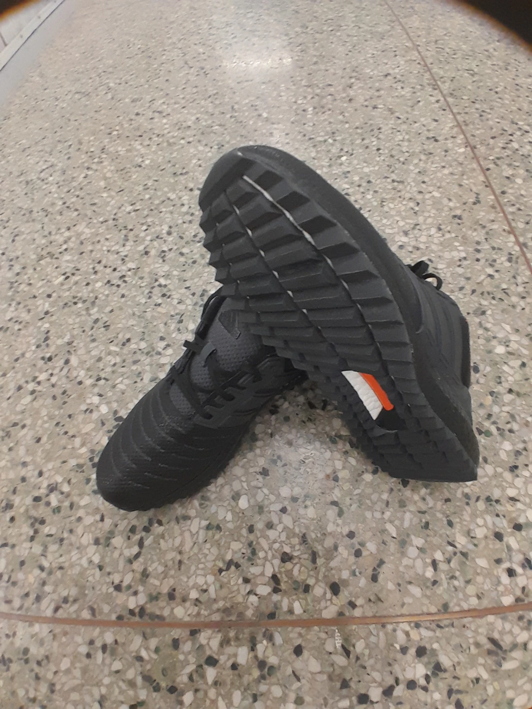Black Adidas Running Shoes Men's Size  10 - photo 5